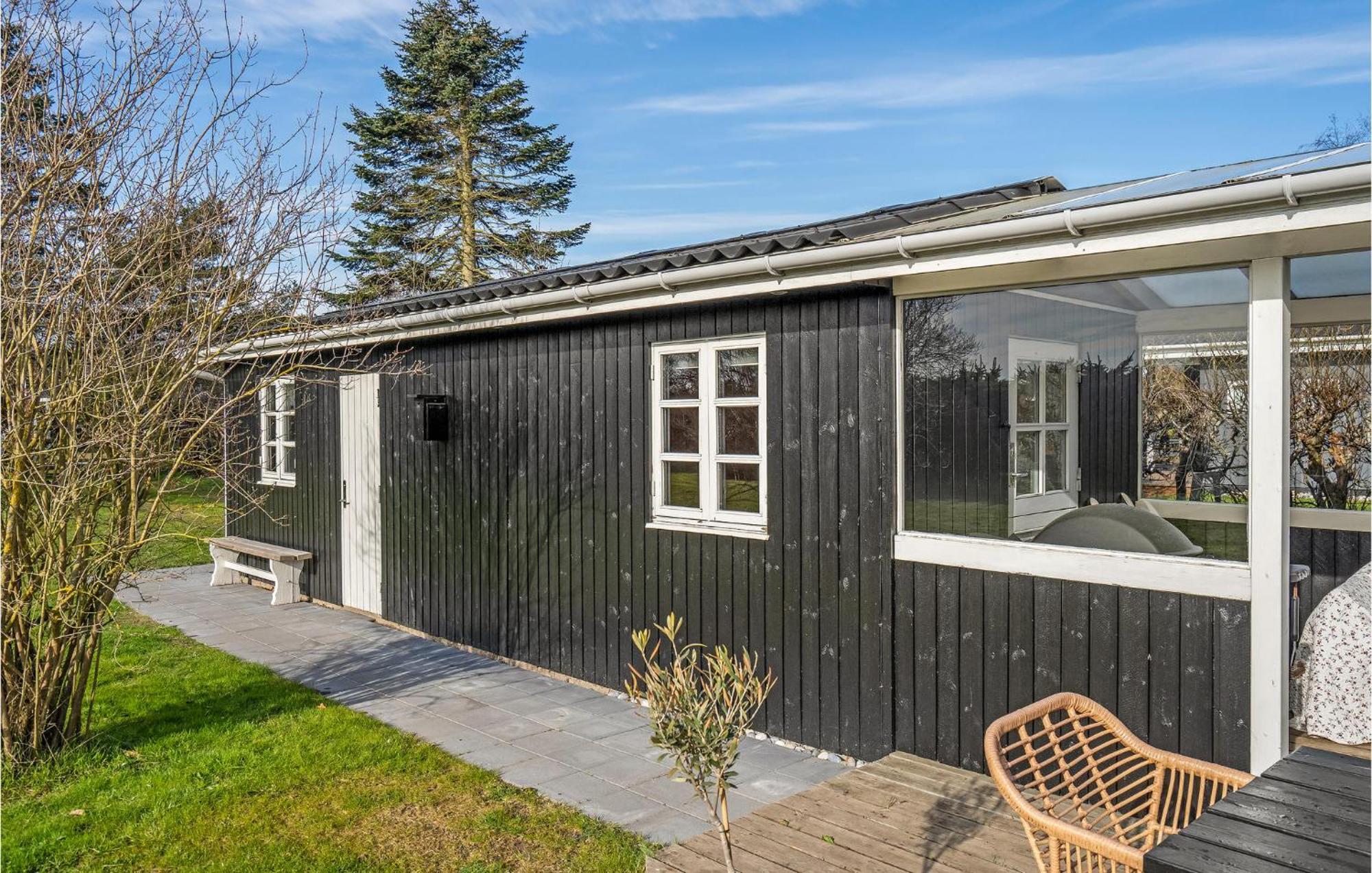 Lovely Home In Otterup With Kitchen Kültér fotó