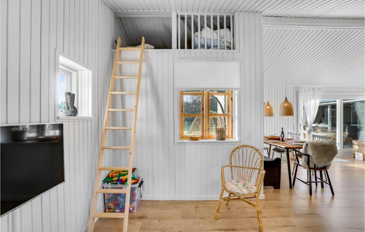 Lovely Home In Otterup With Kitchen Kültér fotó